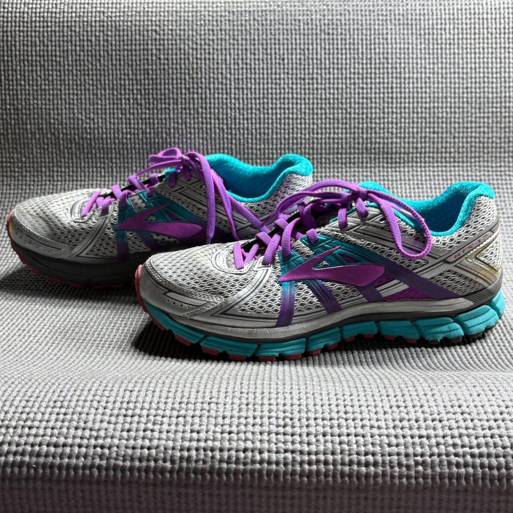 Brooks Running Shoes Womens 10 Silver Adrenaline GTS 17 Stability Athletic Run